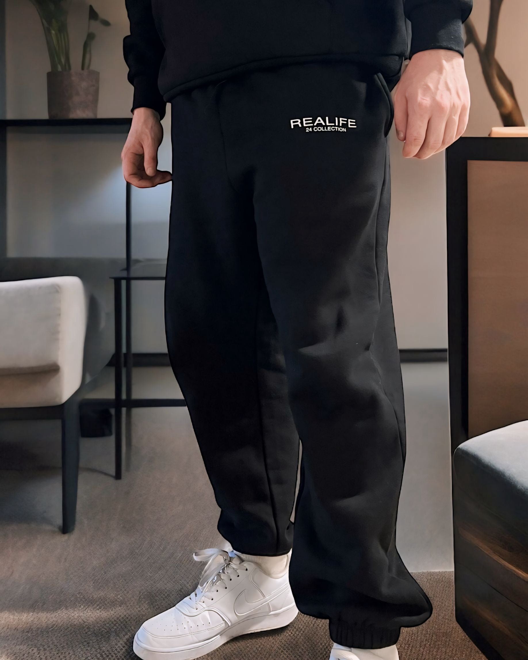 24 Collection TrackPants | Black